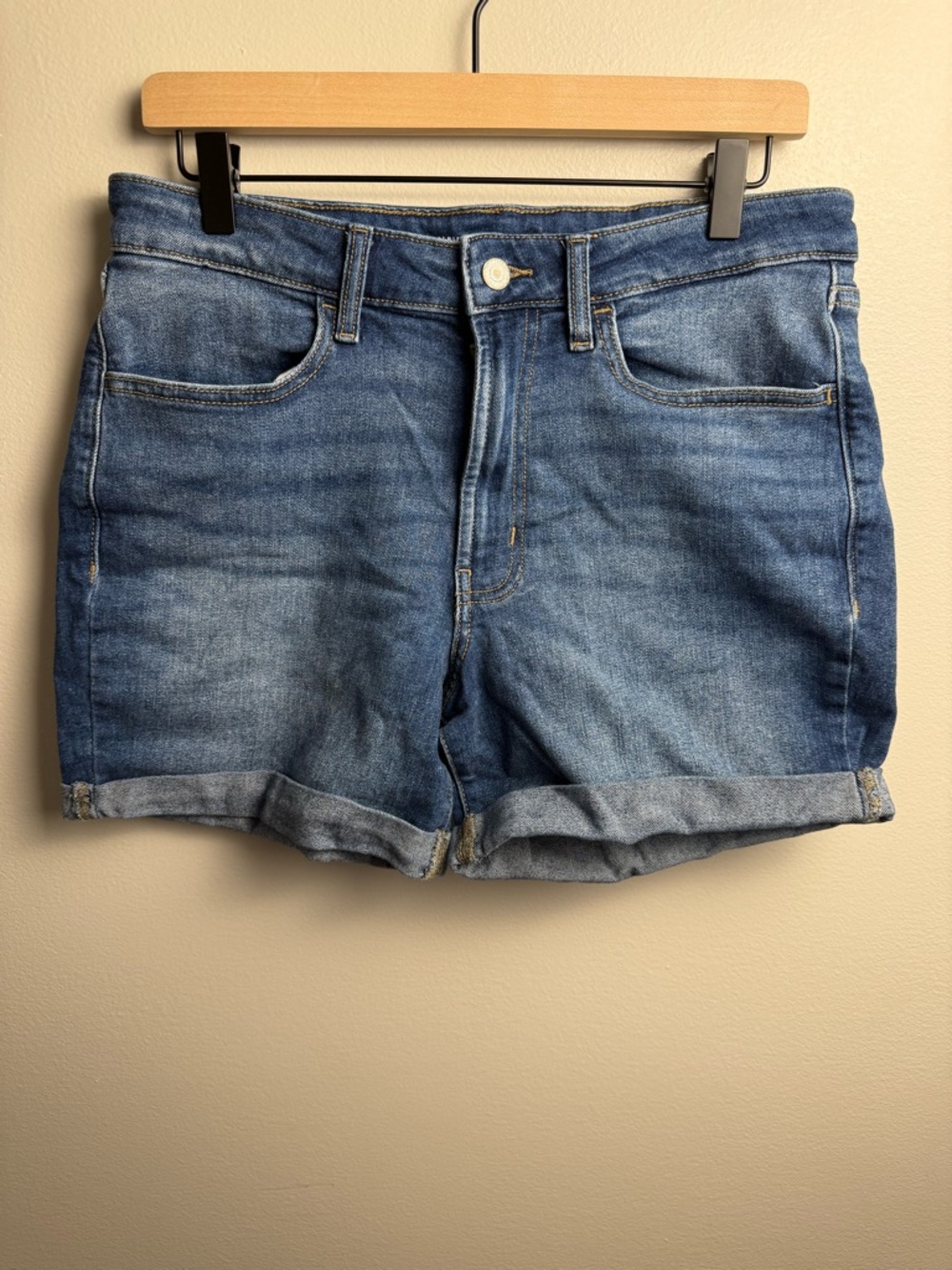 Old Navy Medium Blue Denim Wow High Rise Roll-Cuff Women's Shorts Sz 12